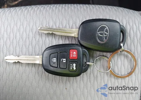 2019 Toyota Corolla Le from USA, damaged, VIN 5YFBURHE5KP899948